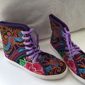 Hightop Embroidered Johnny Was designer style NEW